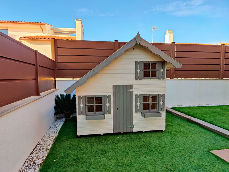 Caseta de madera infantil Tom - 3,8 m2 12 Tom-real-cliente-barcelona