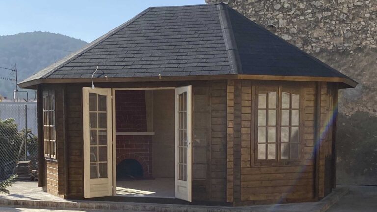 Cenadores de Madera, Un Espacio Encantador para Disfrutar al Aire Libre