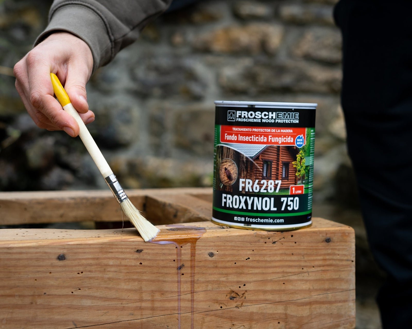 Protector insecticida y fungicida Froxynol 750 para madera 5 Protector insecticida y fungicida Froxynol 750 para madera